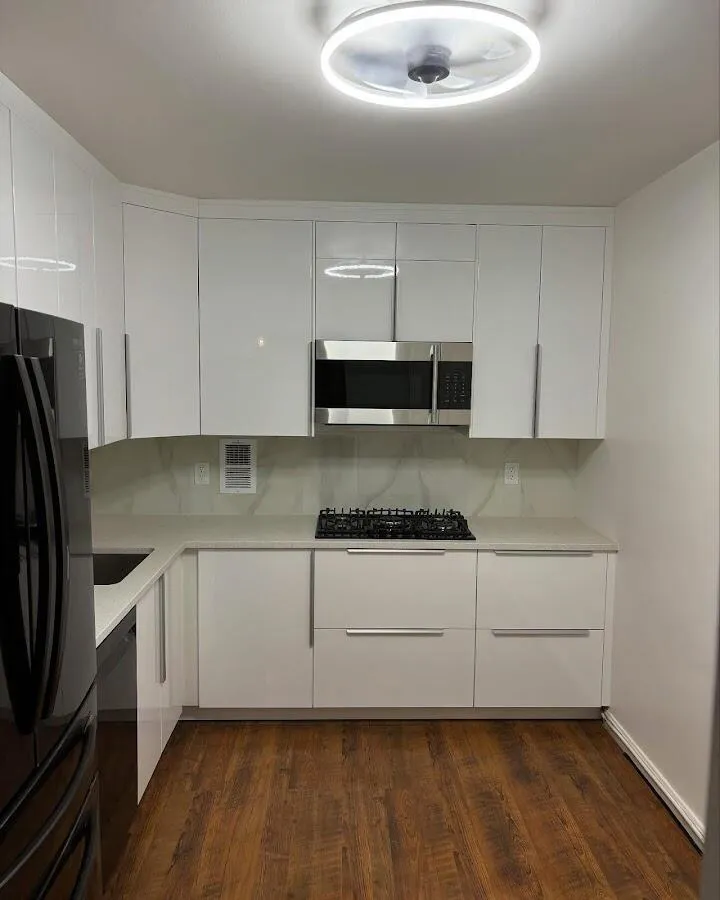 Renovated kitchen with quartz countertops in Stratford